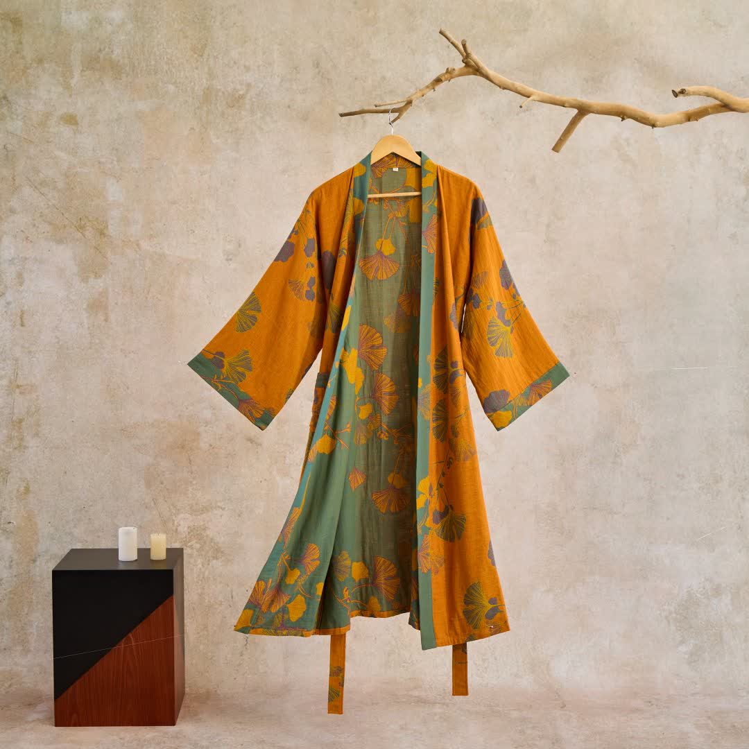 Cotton Kimono Bathrobe with Reversible Leaf Pattern