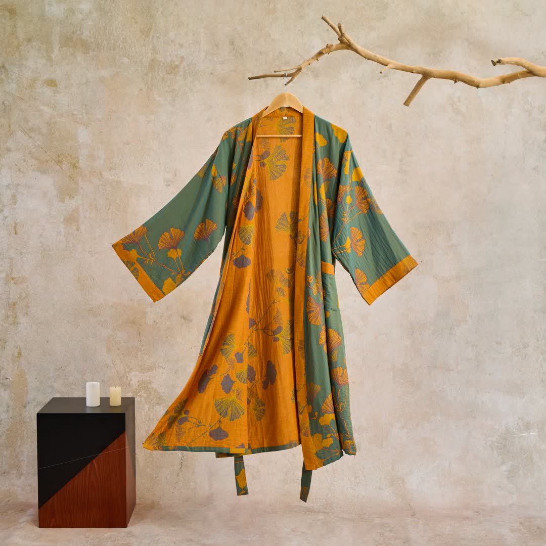 Cotton Kimono Bathrobe with Reversible Leaf Pattern