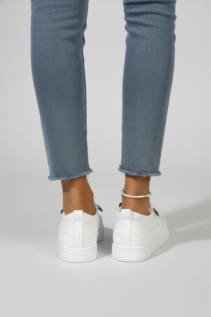 Women's Sneakers with Round Toe and Flat Sole in White - View 6.0 | Roselva