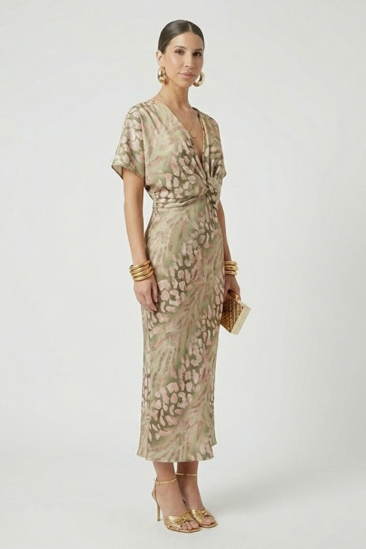 Women's Midi Dress with Pleated Hem and Floral Pattern in Green - View 3.0 | Roselva