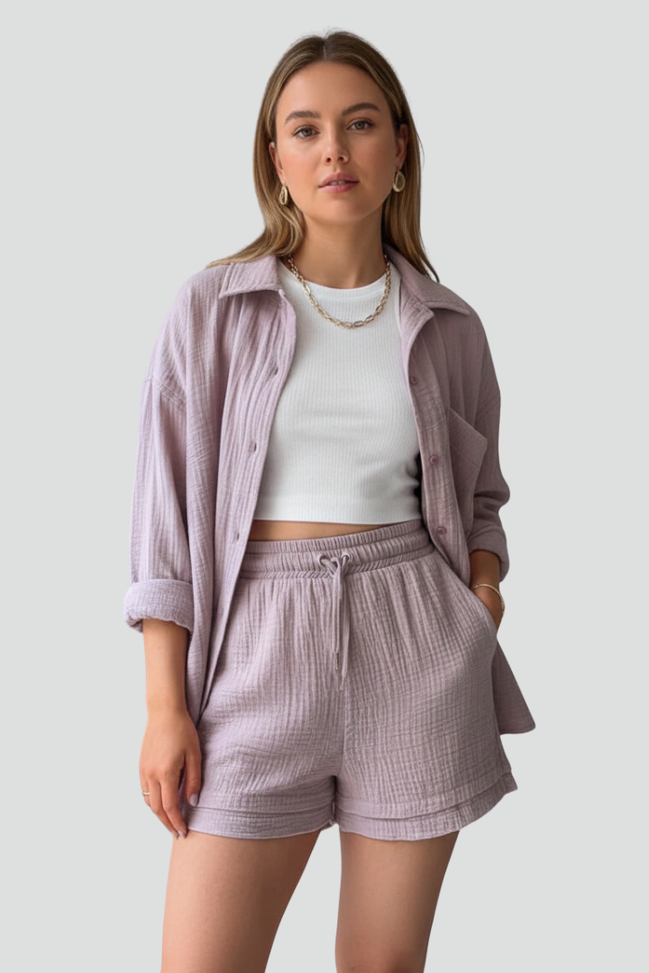 Women's Two-Piece Clothing Set with Shirt and Shorts in Green - View 10.0 | Roselva