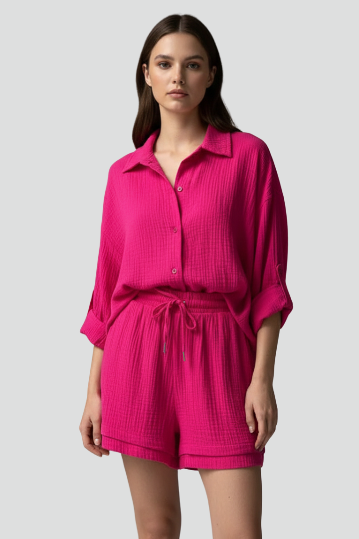 Women's Two-Piece Clothing Set with Shirt and Shorts in Green - View 11.0 | Roselva