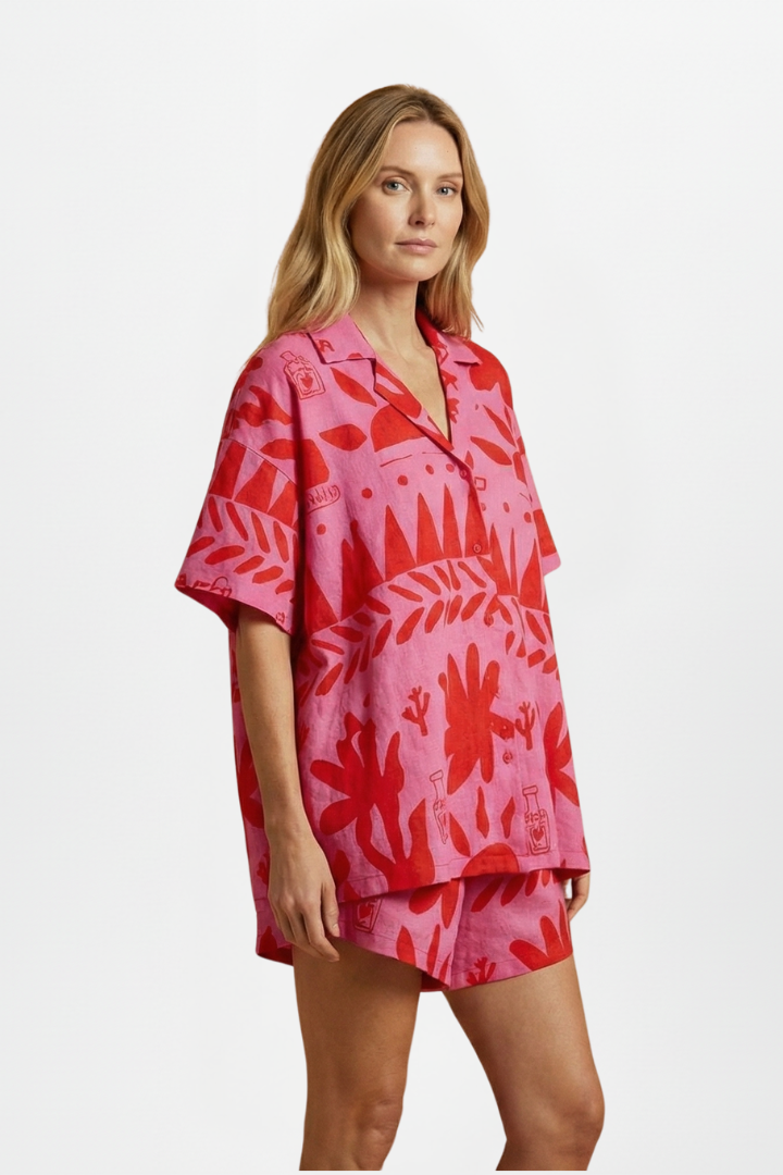 Women's Two-Piece Set with Printed Shirt and Shorts in Pink - View 5.0 | Roselva