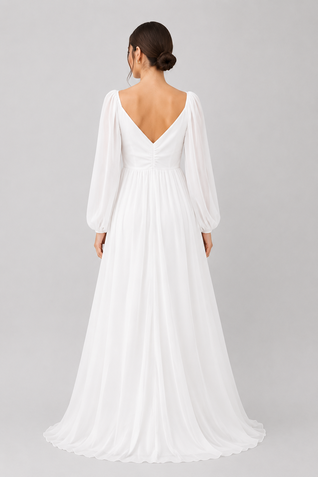 Women's Maxi Dress with Sweetheart Neckline and Long Sleeves