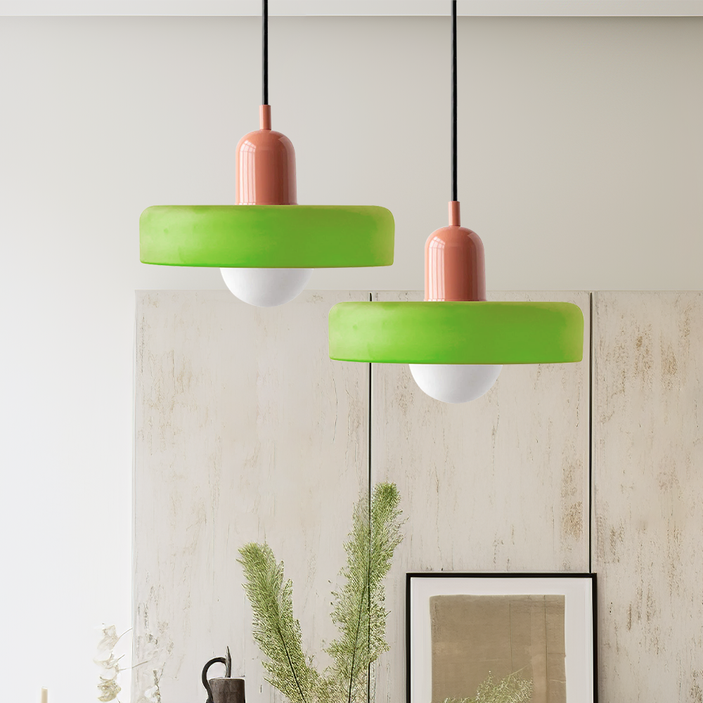 Bauhaus hanglamp van gekleurd glas