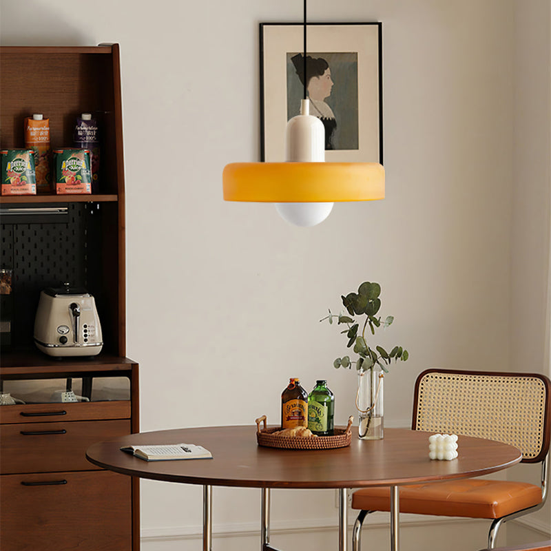 Bauhaus hanglamp van gekleurd glas