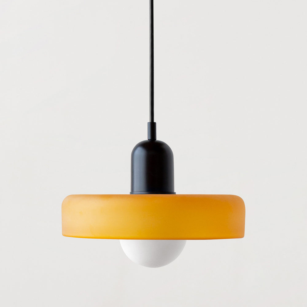 Bauhaus hanglamp van gekleurd glas