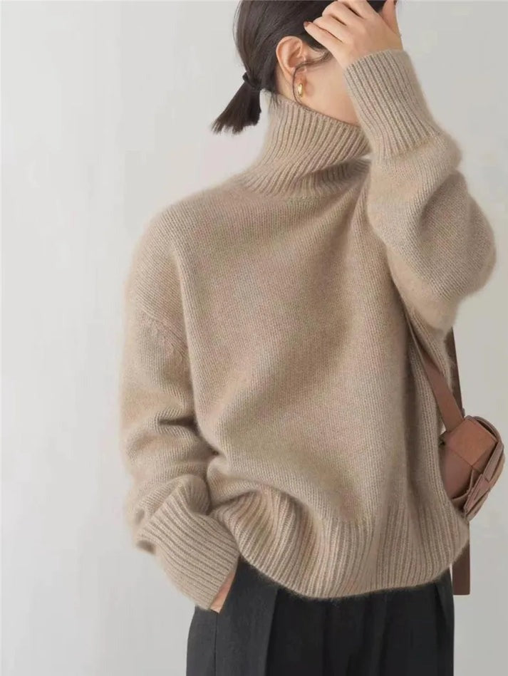 Women's Cashmere Sweater with Turtleneck Collar