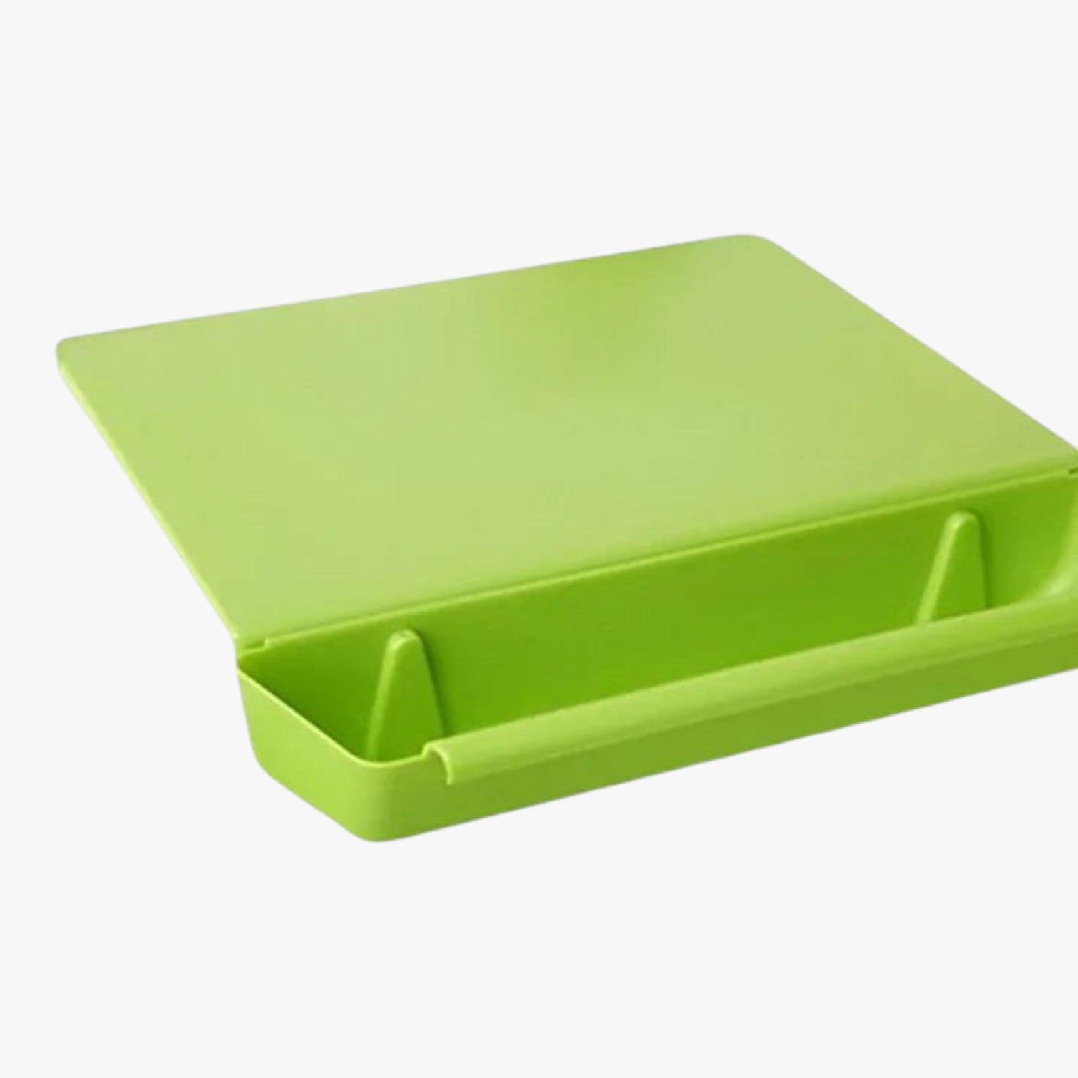Roselva green BPA-free plastic cutting board with an integrated removable food collection tray for kitchen prep