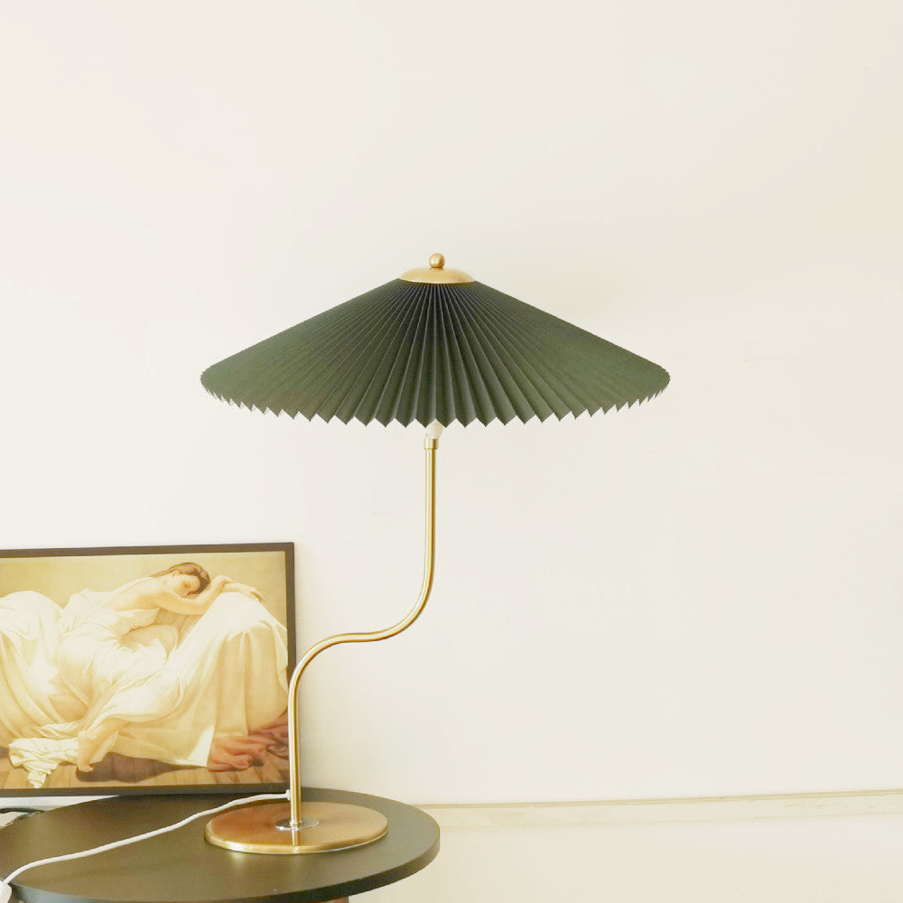 Retro Pleated Shade Table Lamp - Decorative Accent Light