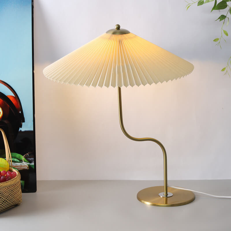 Retro Pleated Shade Table Lamp - Decorative Accent Light