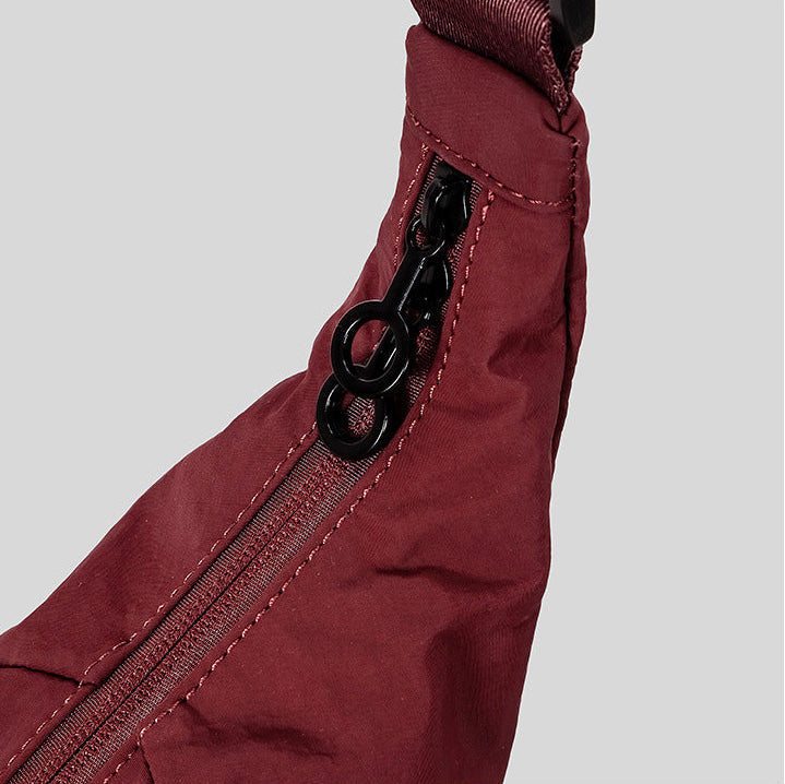 Crescent Moon Hobo Bag – Sculptural Curved Shoulder Bag
