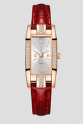 Reloj Rectangular con Cristal – Caja Arquitectónica con Correa Cosida