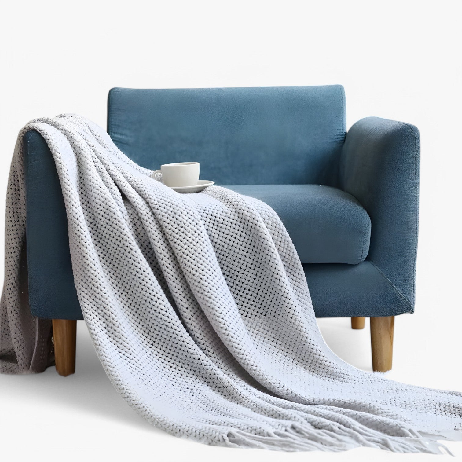 Chiara | Hyggeligt strikket plaid - blød, varm og stilfuld med frynser - - house & garden - {{ product_tags }