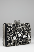 Kvinders clutch med broderet finish og dekorative sten