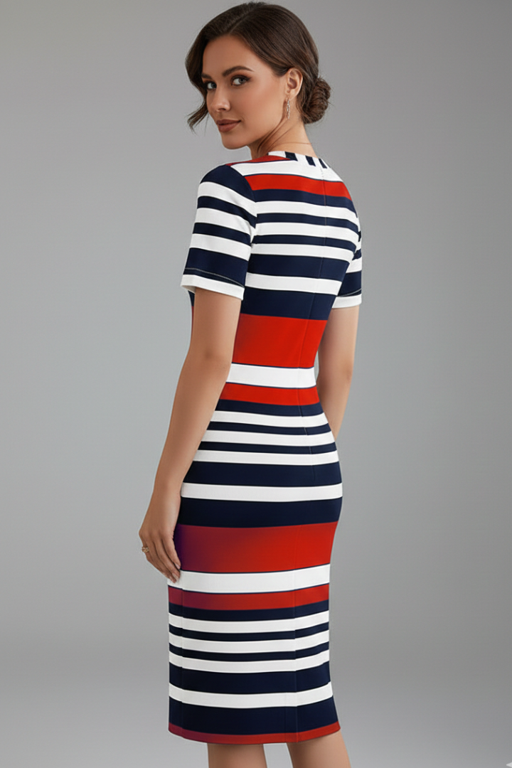 Women's Knee-Length Dress with Short Sleeves in Red - View 3.0 | Roselva