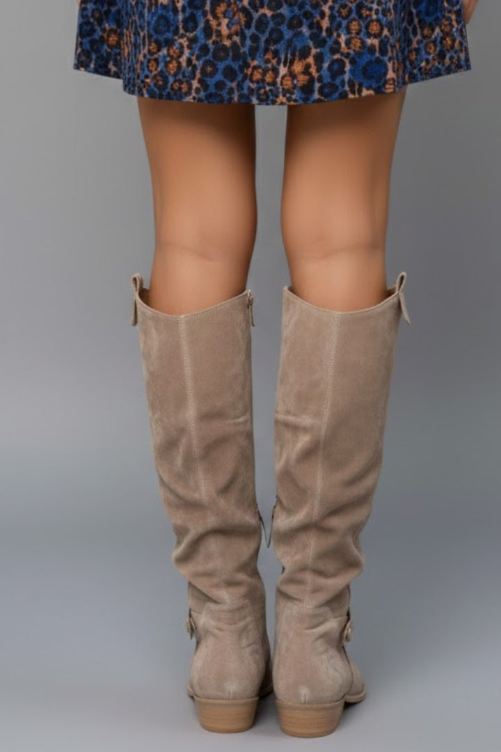 Women's Knee-High Boots with a Flat Heel in Beige - View 5.0 | Roselva