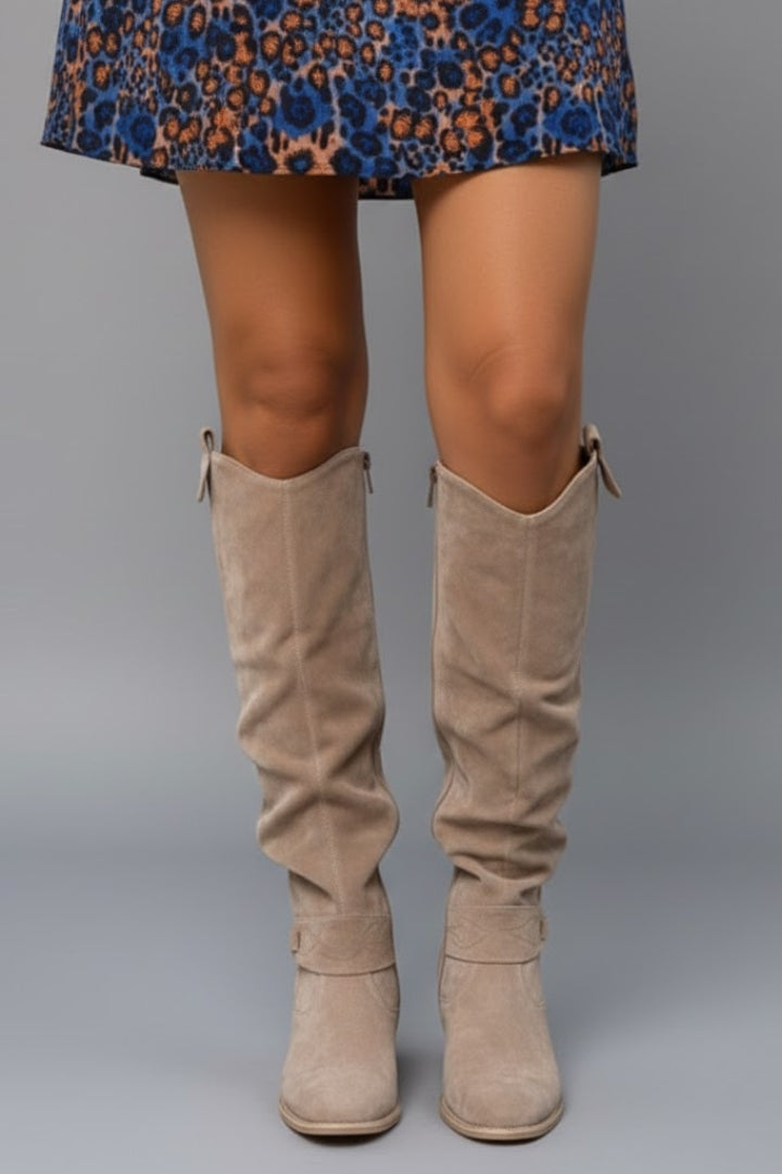 Women's Knee-High Boots with a Flat Heel in Beige - View 2.0 | Roselva