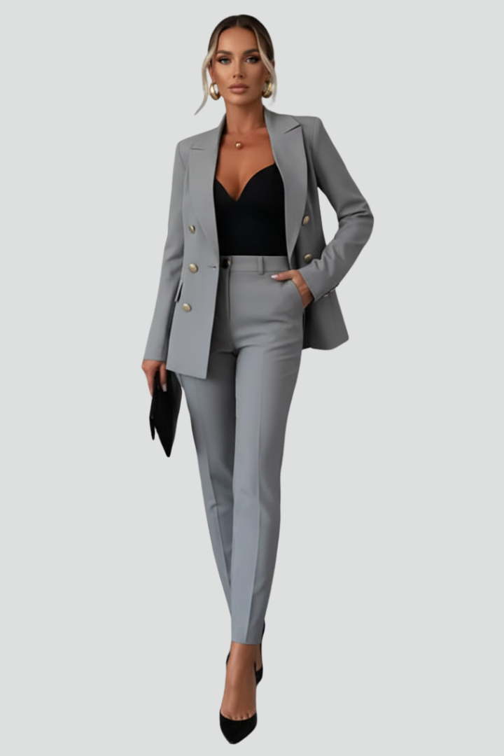 Women's Suit Set with Blazer and Straight Trousers in Black - View 10.0 | Roselva