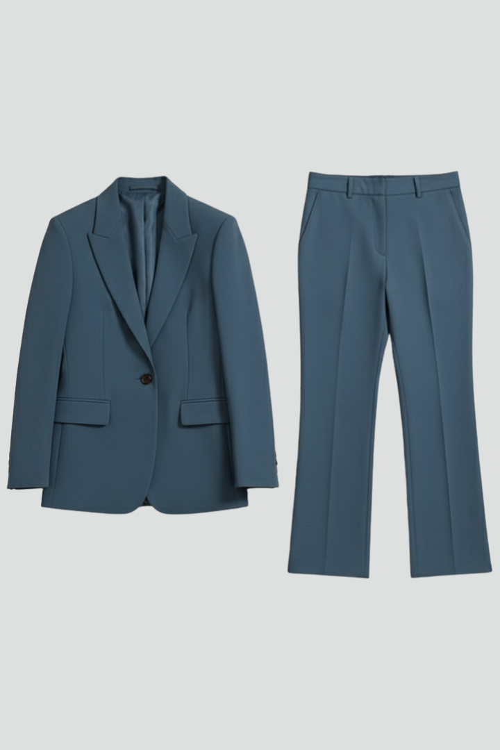 Women's Suit with Tailored Fit and Two-Piece Design in Blue | Roselva