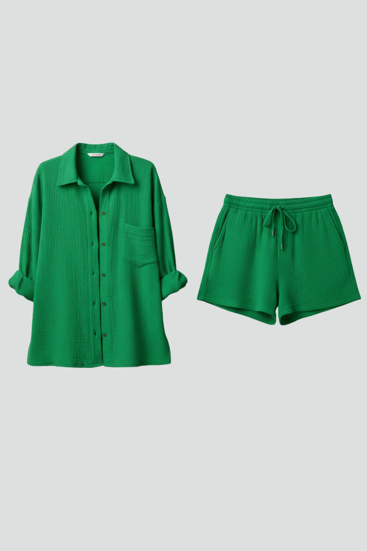 Women's Two-Piece Clothing Set with Shirt and Shorts in Green | Roselva