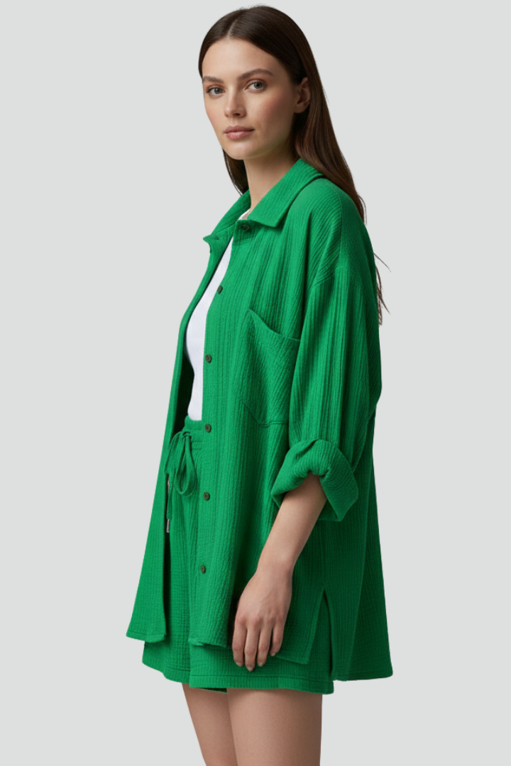 Women's Two-Piece Clothing Set with Shirt and Shorts in Green - View 2.0 | Roselva