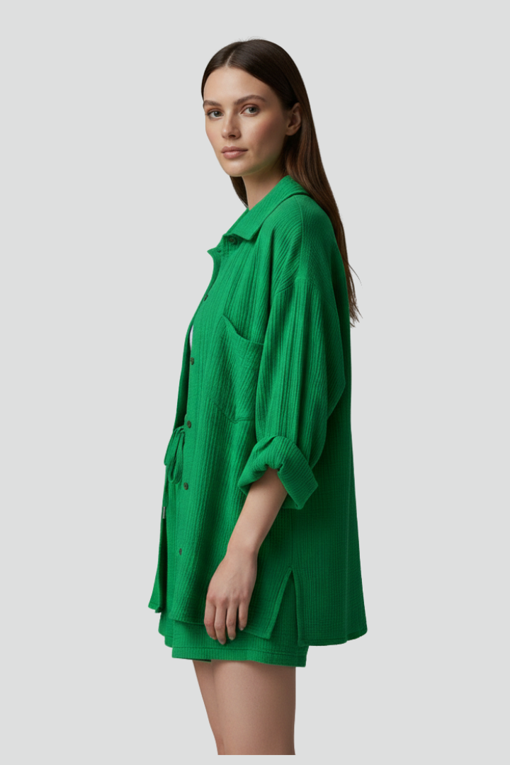 Women's Two-Piece Clothing Set with Shirt and Shorts in Green - View 5.0 | Roselva