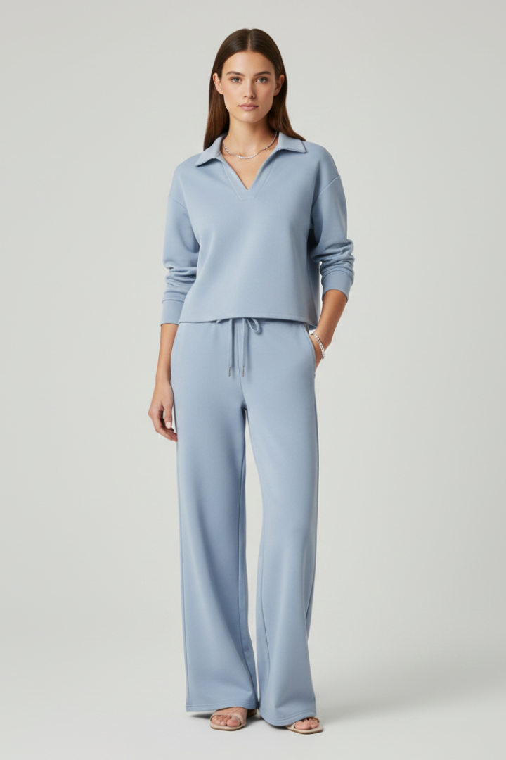 Women's Two-Piece Set with V-Neck Top and Wide-Leg Trousers in Light Blue - View 2.0 | Roselva