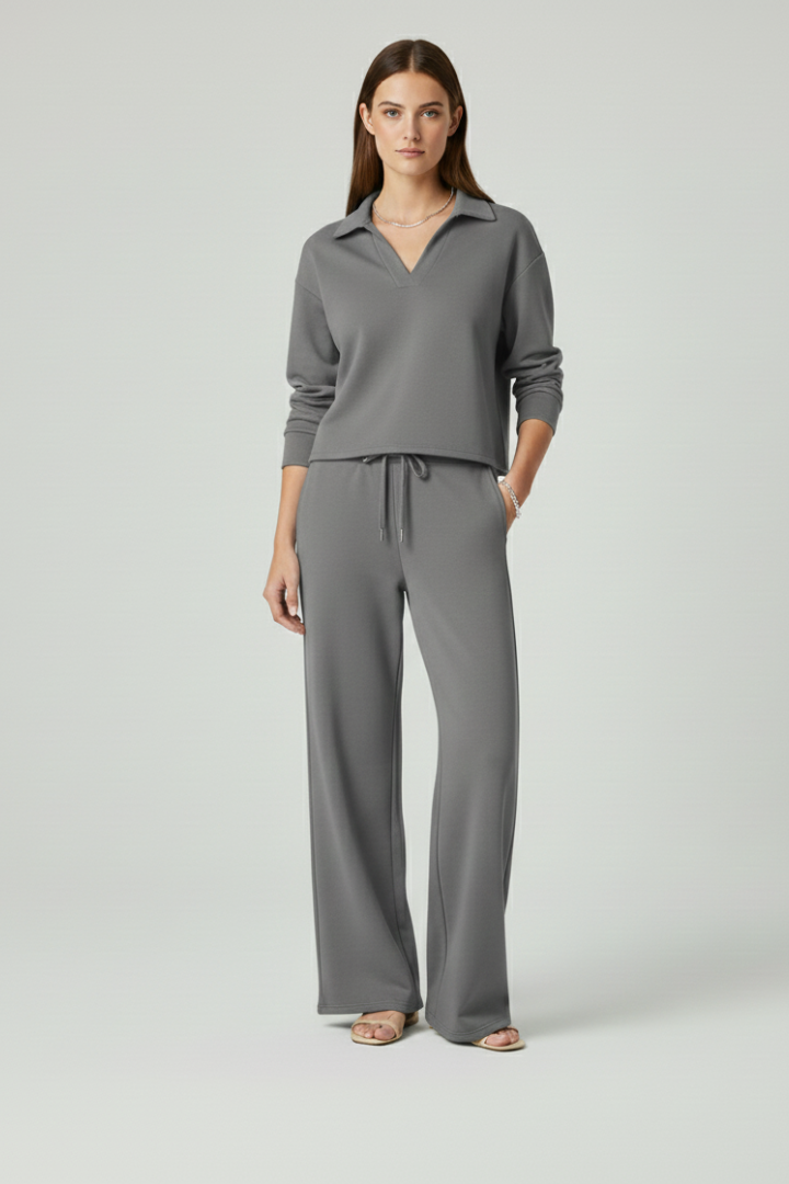 Women's Two-Piece Set with V-Neck Top and Wide-Leg Trousers in Light Blue - View 8.0 | Roselva
