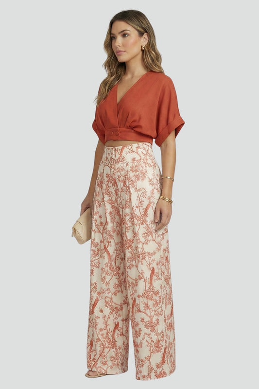 Women's Two-Piece Set with V-Neck Top and Wide Leg Trousers in Black - View 7.0 | Roselva