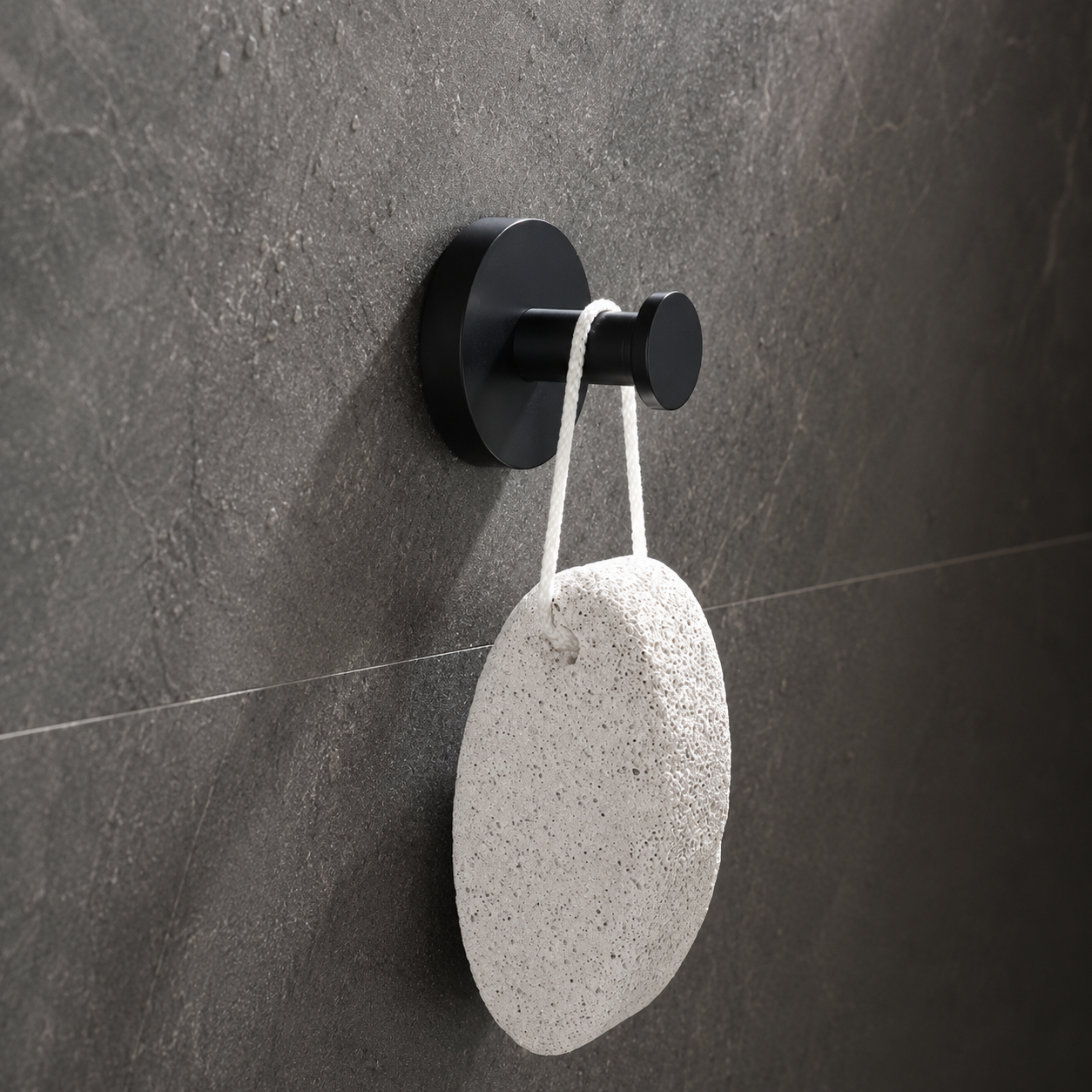 Heavy-Duty Drill-Free Suction Cup Wall Hooks (2-Pieces)