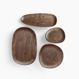 Elegant tables in walnut and acacia | Premium wood service for entertainment style